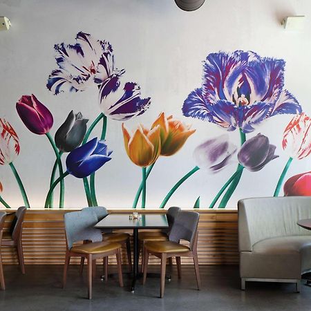 Tulyp, Tapestry Collection By Hilton Hotel Холънд Екстериор снимка