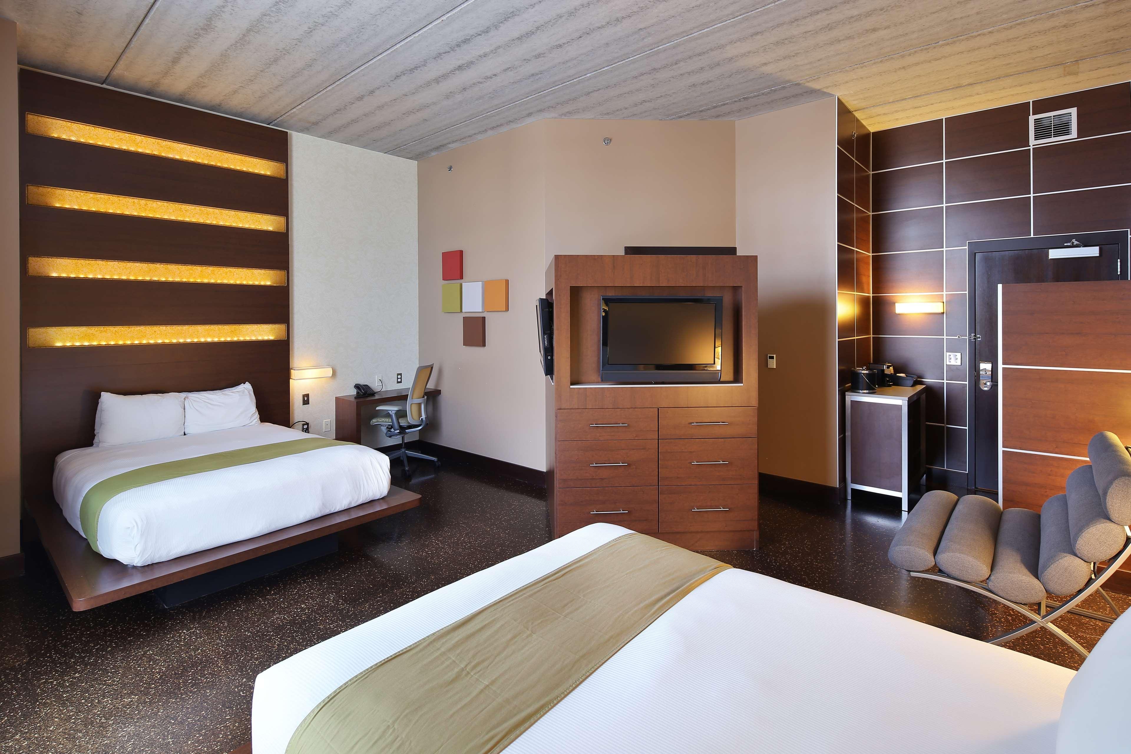 Tulyp, Tapestry Collection By Hilton Hotel Холънд Екстериор снимка