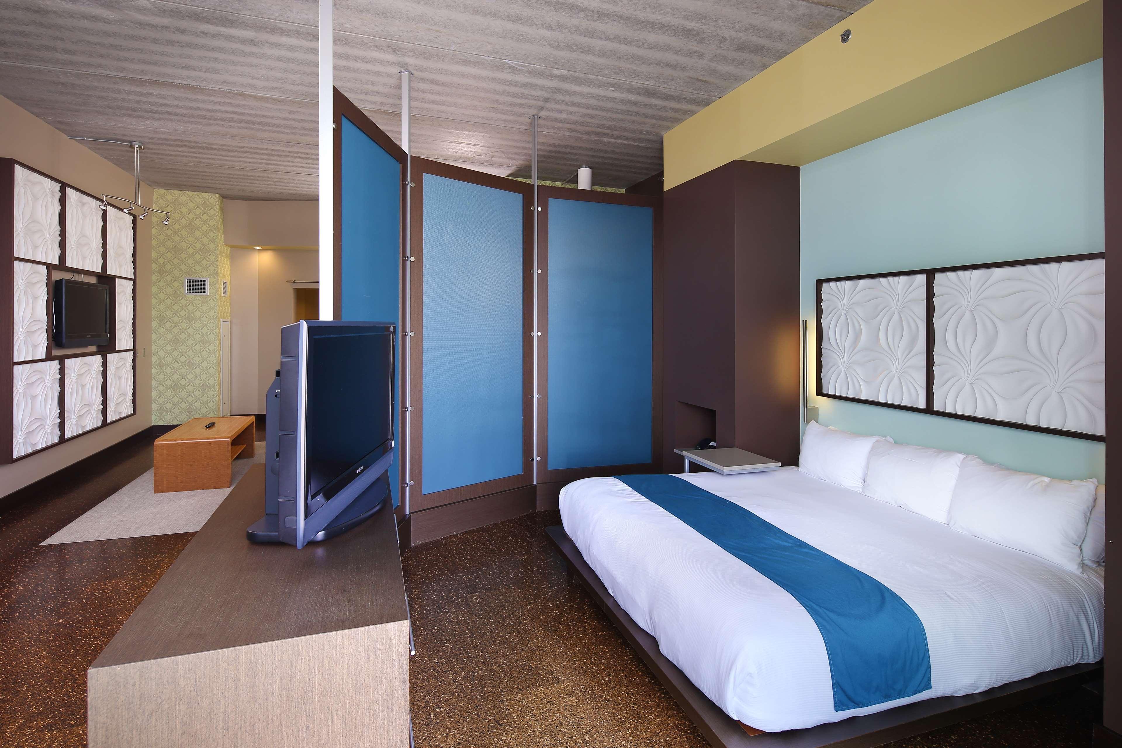 Tulyp, Tapestry Collection By Hilton Hotel Холънд Екстериор снимка